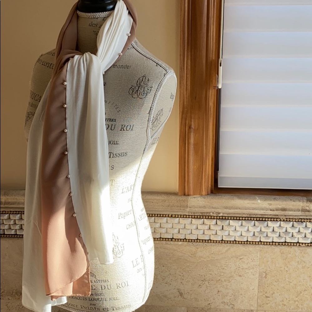 Women’s Pearled 2 color Hijab Scarf Shawl Cover up - Picture 7 of 15